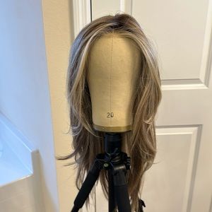 Like New Raquel Welch Scene Stealer Wig Heat Friendly Synthetic Lace Front Wig